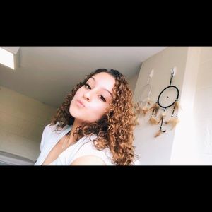 Meet your Posher, Karina